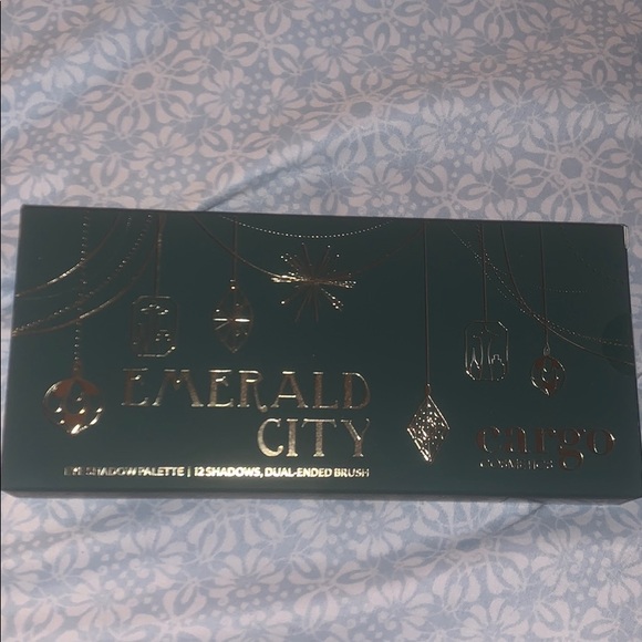 Cargo cosmetics pallet - Picture 1 of 2